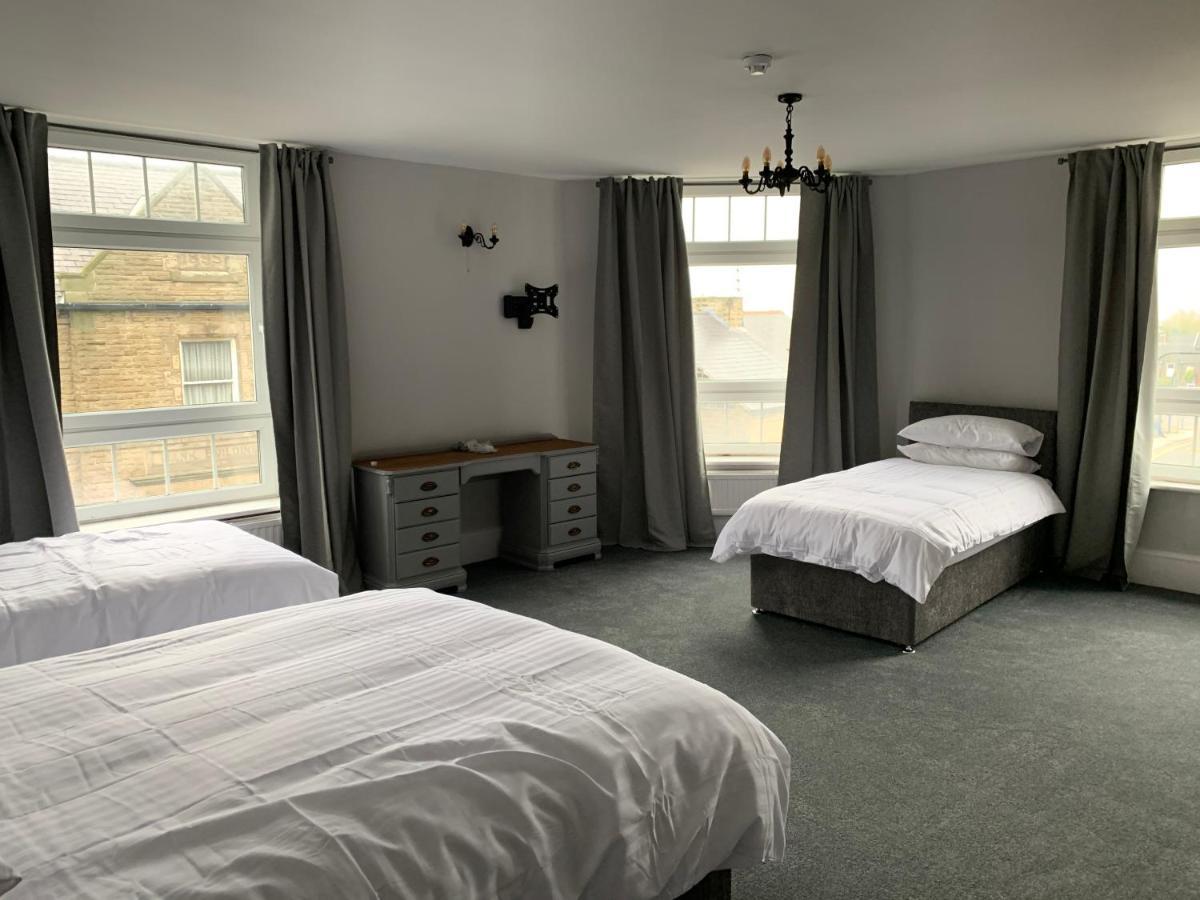 Churchill'S Hotel Wombwell Buitenkant foto