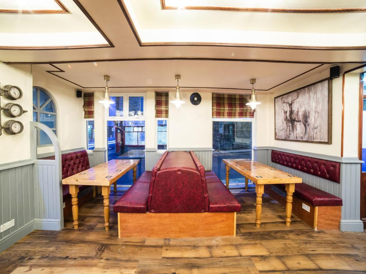 Churchill'S Hotel Wombwell Buitenkant foto