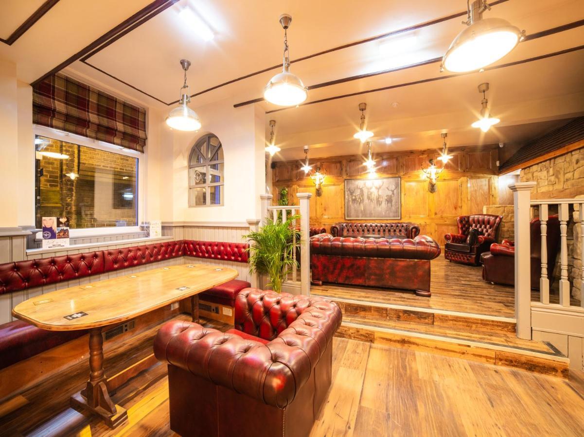 Churchill'S Hotel Wombwell Buitenkant foto
