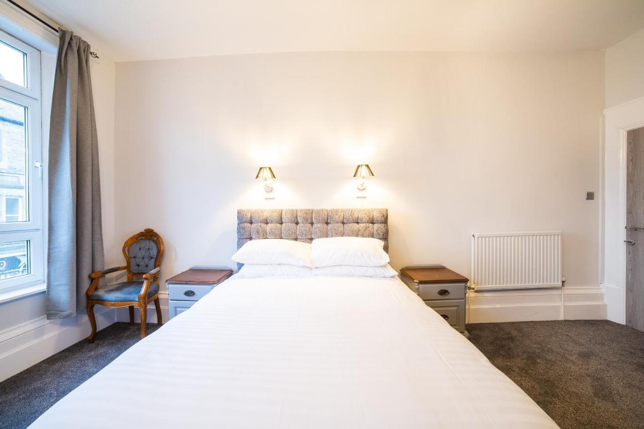 Churchill'S Hotel Wombwell Buitenkant foto